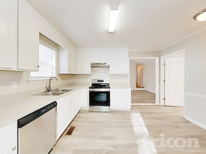 Building Photo - 417 Westonridge Run