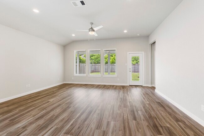 Building Photo - 14006 Juniper Pt Ln