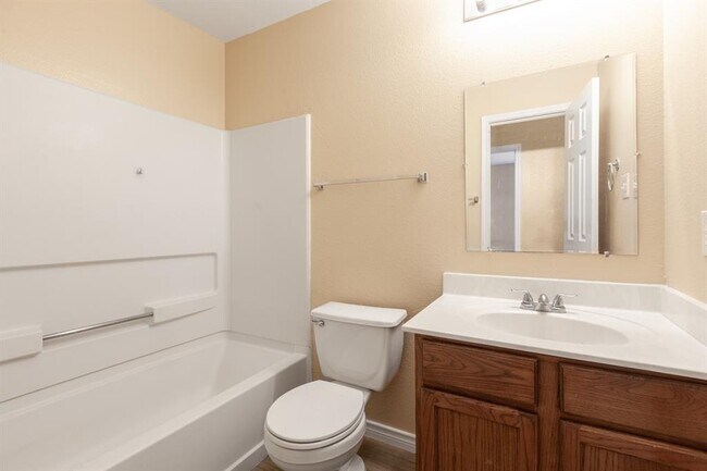 Building Photo - 1328 Water Spaniel Way