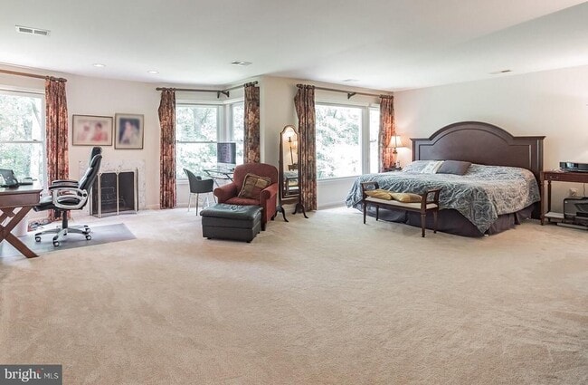 Building Photo - 5507 Thornbush Ct