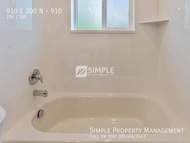 Building Photo - 910 E 200 N