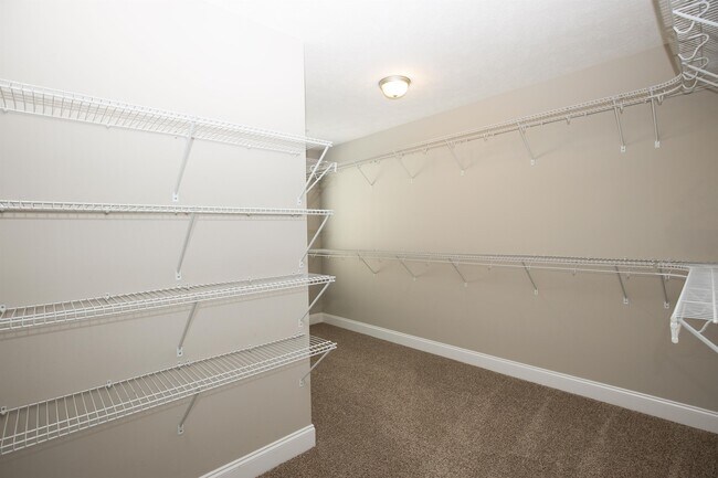Building Photo - 111 Lightwater Dr