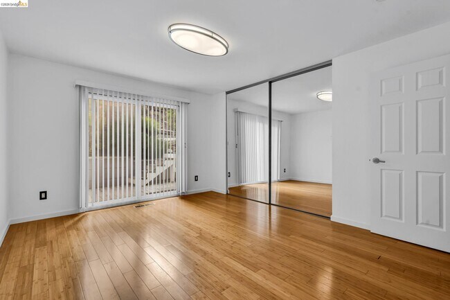 Building Photo - 909 Halite Way