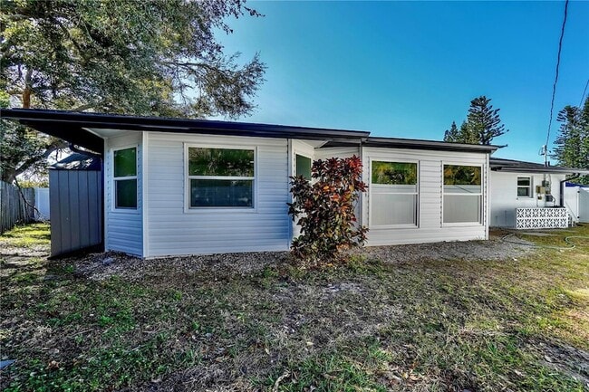 Building Photo - 1797 Birch Dr