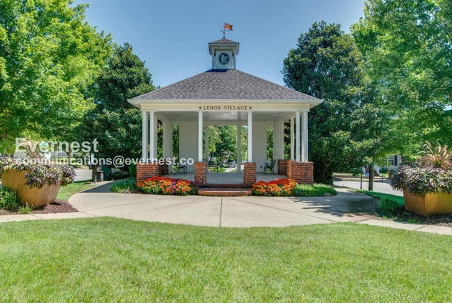 Building Photo - 7232 Althorp Way