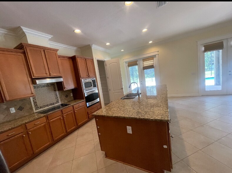 Building Photo - 10531 Mistflower Ln