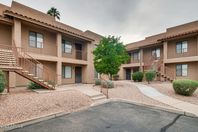 Building Photo - 13636 N Saguaro Blvd