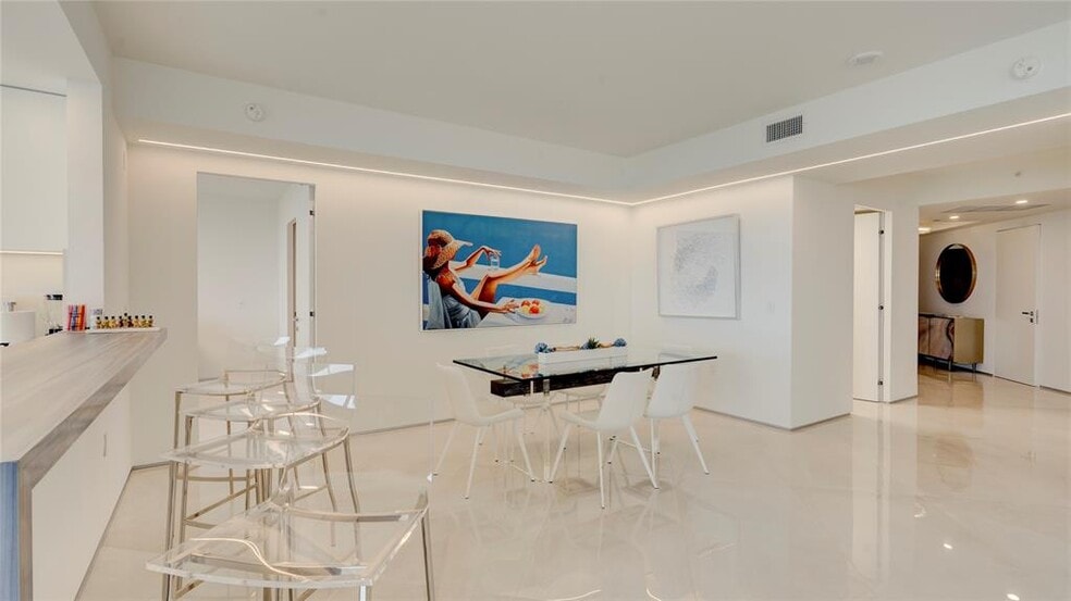 Building Photo - 4240 Galt Ocean Dr