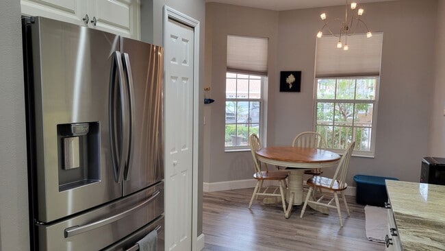 Building Photo - Annual UNfurnished 2/2 ground floor condo in water front boating community