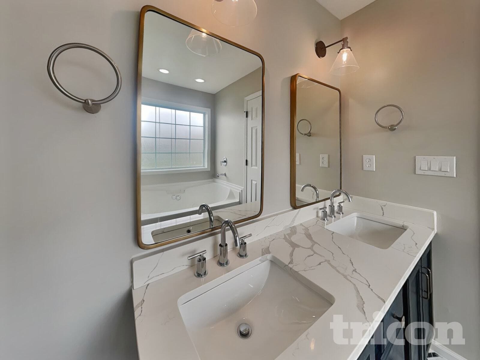 Building Photo - 252 Senator Dr