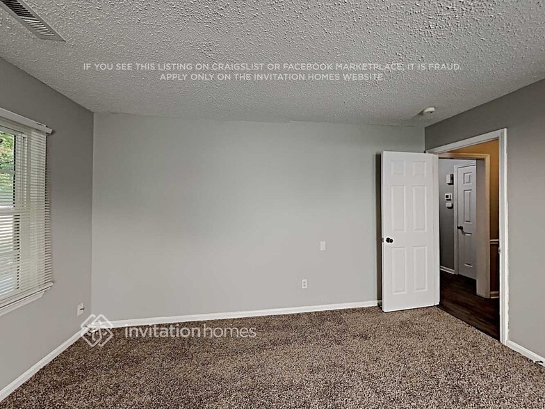 Building Photo - 334 Sandymead Rd