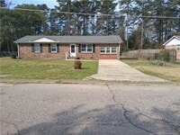 Building Photo - 753 Goodyear Dr