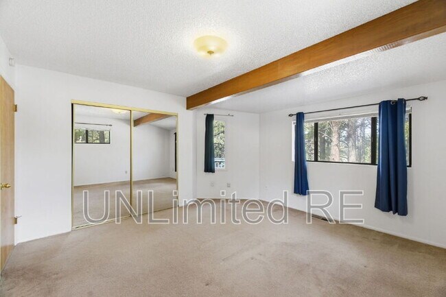 Building Photo - 1410 Inverrary Way