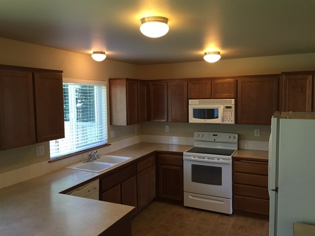 Building Photo - 18005 17th Avenue Ct E