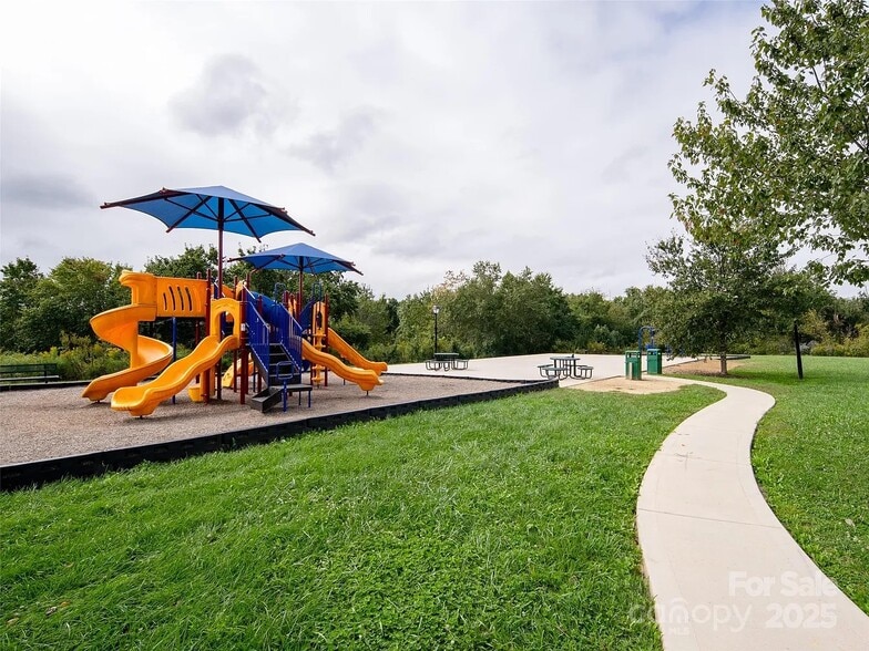 Community Playground - 168 Pamlico Rd