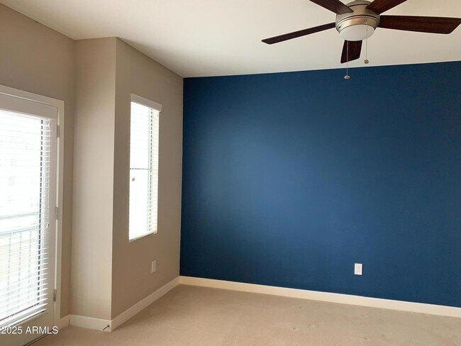 Building Photo - 2511 W Queen Creek Rd