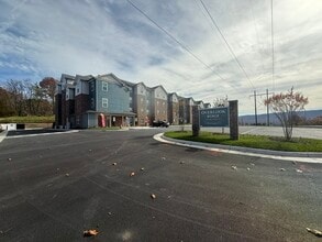 Building Photo - Overlook Ridge