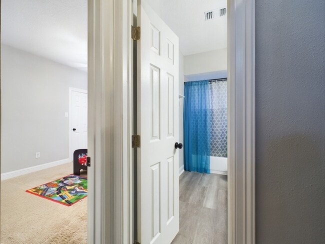 Building Photo - 11614 Taos Ln