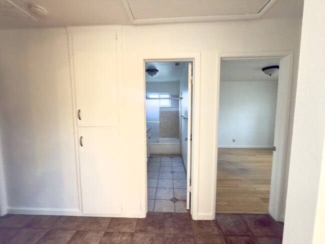 Building Photo - 1857 Vicente Dr