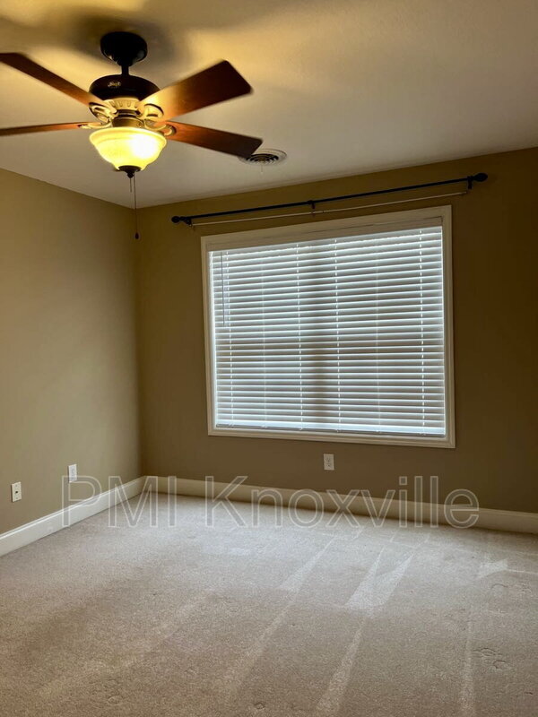 Building Photo - 4601 Ivy Rose Dr