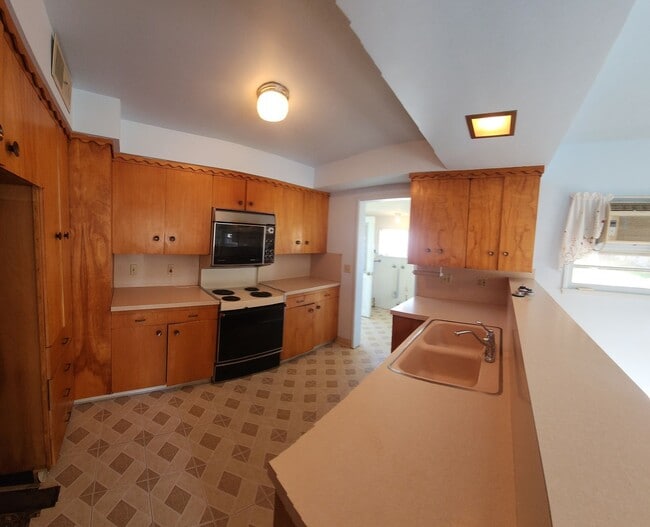 Building Photo - Close to Cal Poly Rental available!