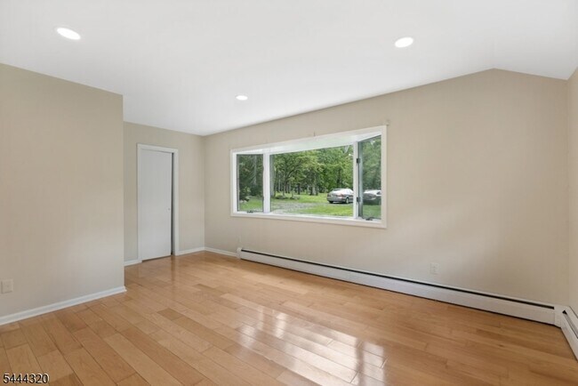 Building Photo - 62 Gaston Rd