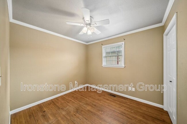 Building Photo - 906 N Atlanta St