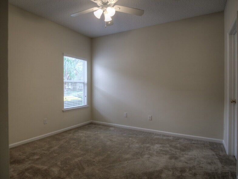 Building Photo - 6327 Witherington Lake Ct