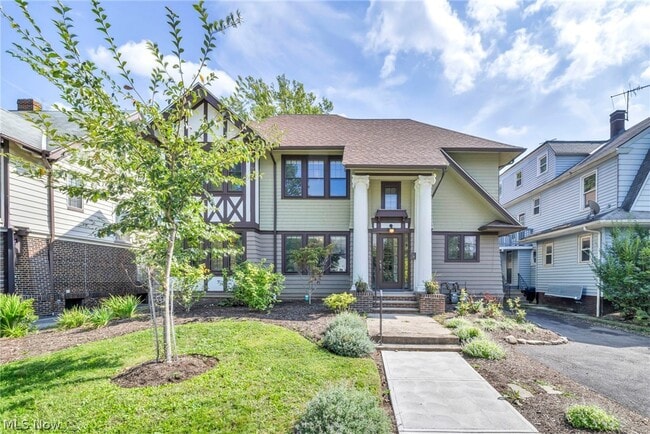 Building Photo - 2135 Coventry Rd