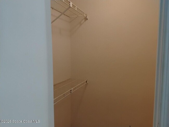 Building Photo - 130 Summer Pl