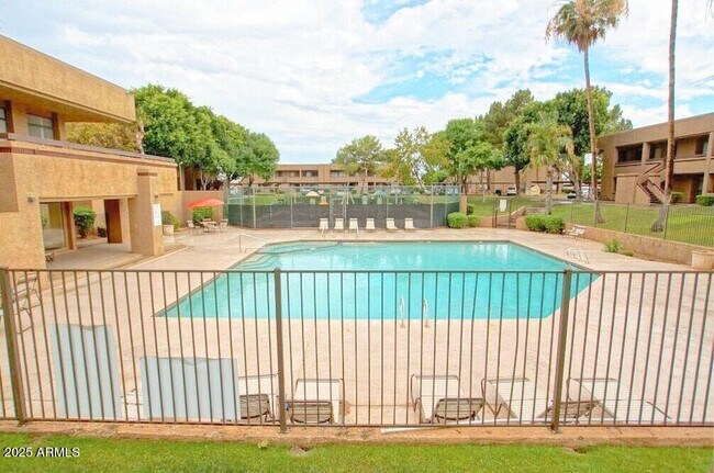 Building Photo - 3601 W Tierra Buena Ln