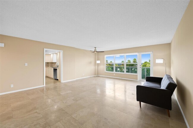 Building Photo - 3900 Galt Ocean Dr