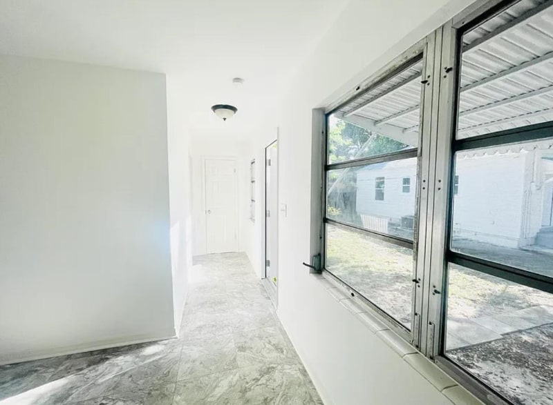 Building Photo - 635 37th St