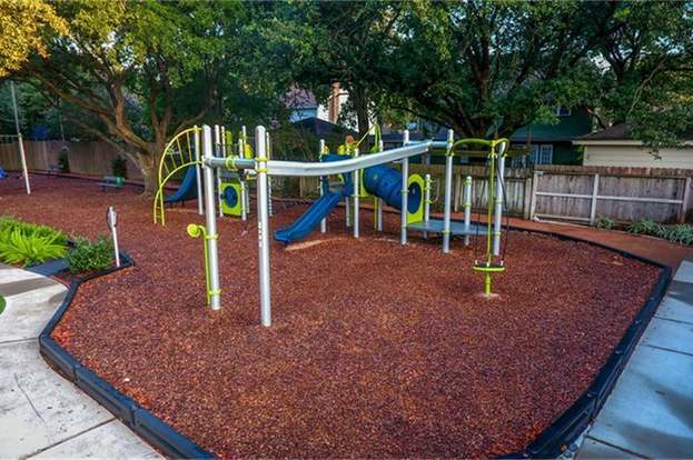 Building Photo - 2014 Briarstem Dr