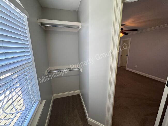 Building Photo - 3BR/3BA For Rent