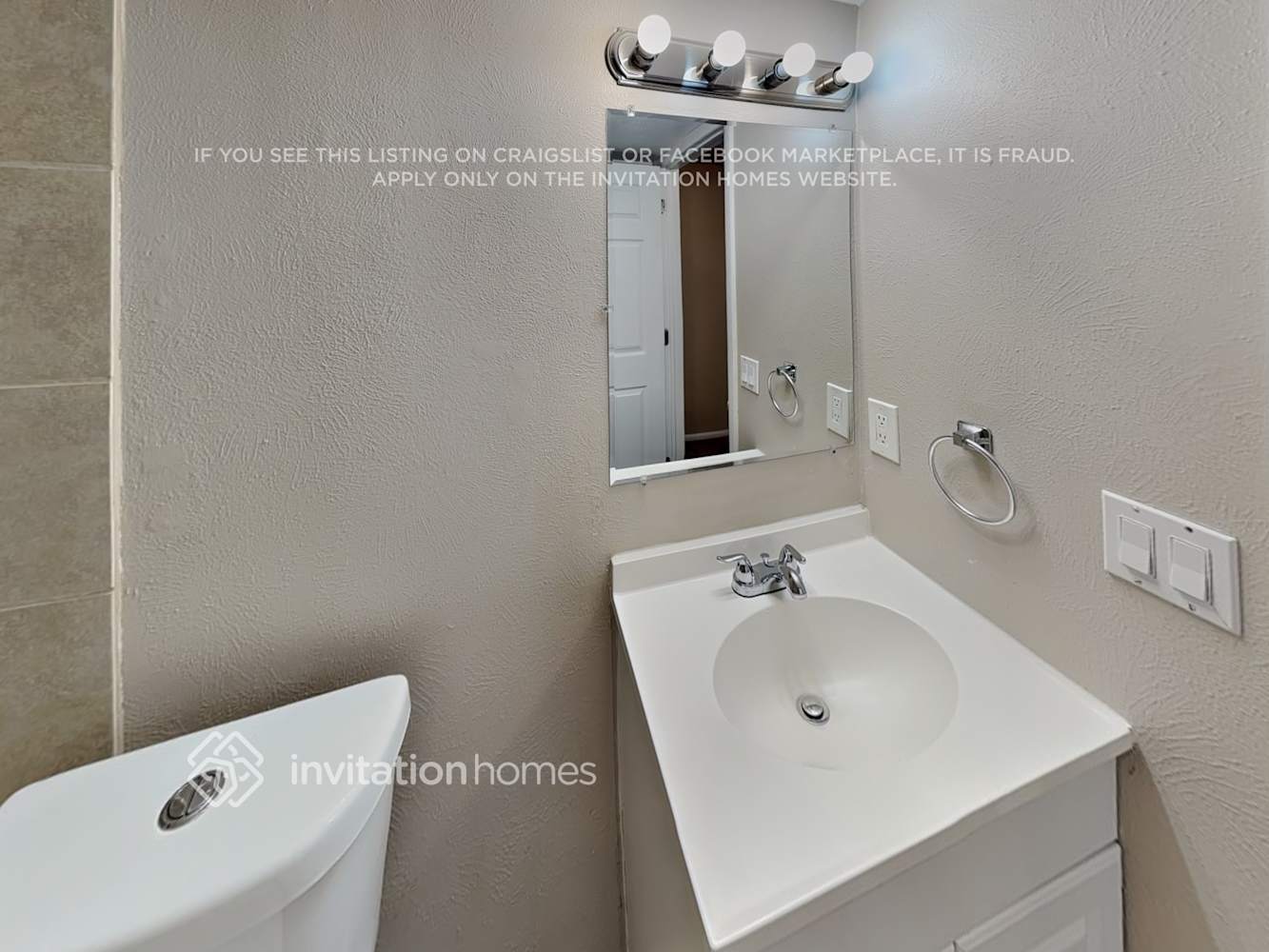 Building Photo - 4253 S Quintero Ct