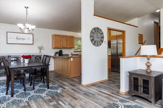 Building Photo - 310 Tipperary Ct