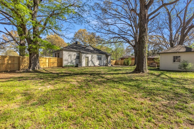 Building Photo - 4895 Helene Rd