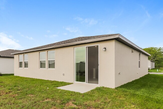 Building Photo - 38955 Harlow Rose Dr