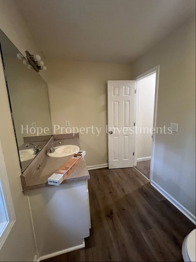 Building Photo - 370 Widgeon Dr