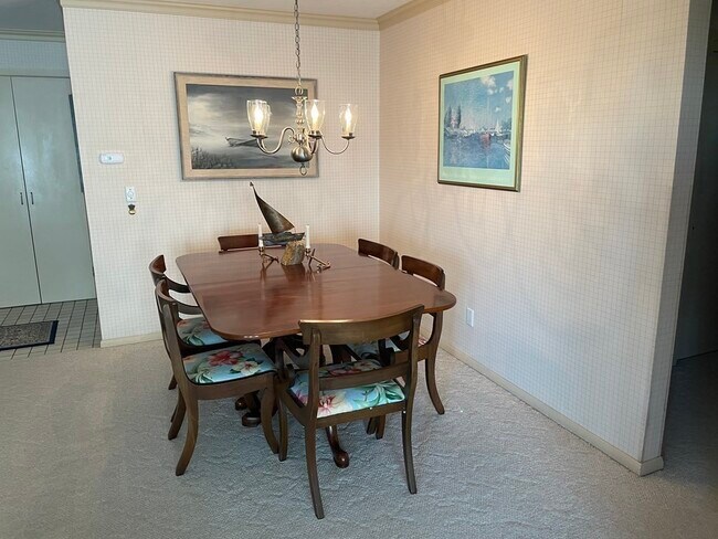 Building Photo - 35 Wharf Path