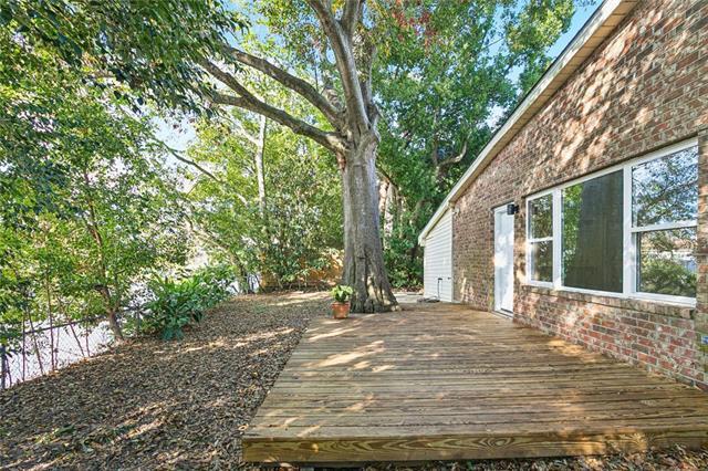 Building Photo - 1424 Hesper Ave