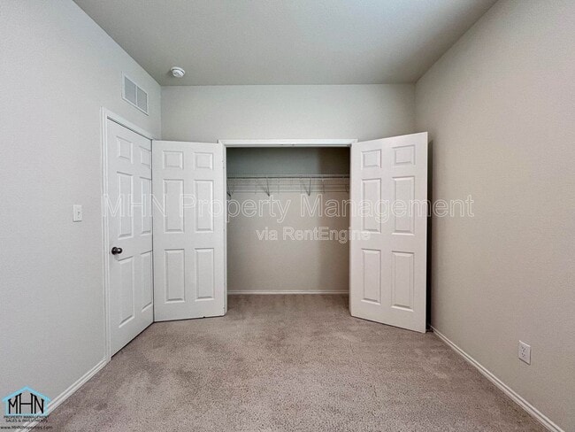 Building Photo - 4105 Paddock Trl