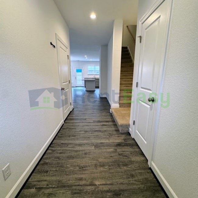 Building Photo - 2414 Trafton Pl