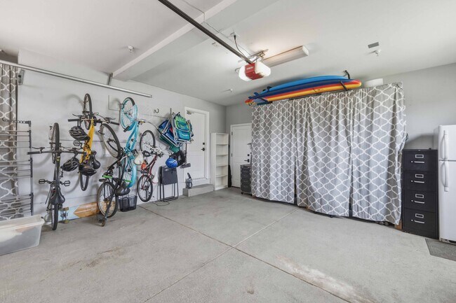 Building Photo - 1815 Harriman Ln