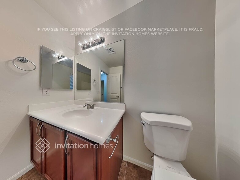 Building Photo - 3387 E Constitution Dr