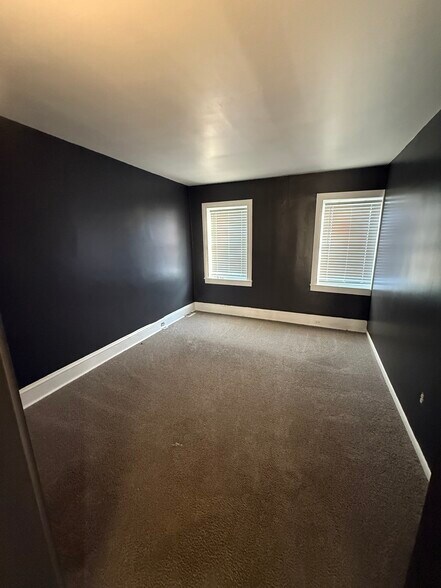 Building Photo - 56 S Pershing Ave