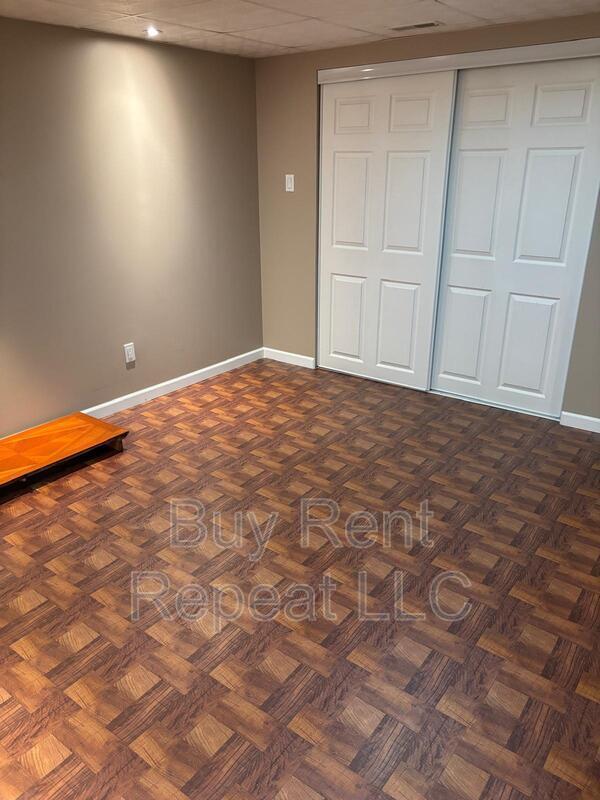 Building Photo - 5309 Grovedale St