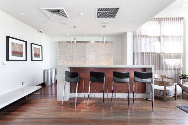 Building Photo - 1155 S Grand Ave