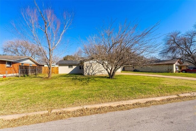 Building Photo - 4306 Shallowbrook Trail